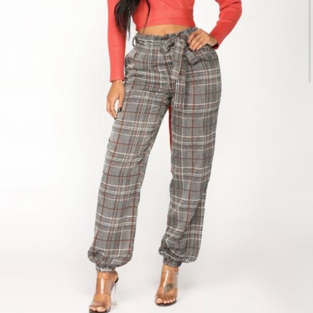 *3 FOR $10* Fashion Nova plaid joggers size L